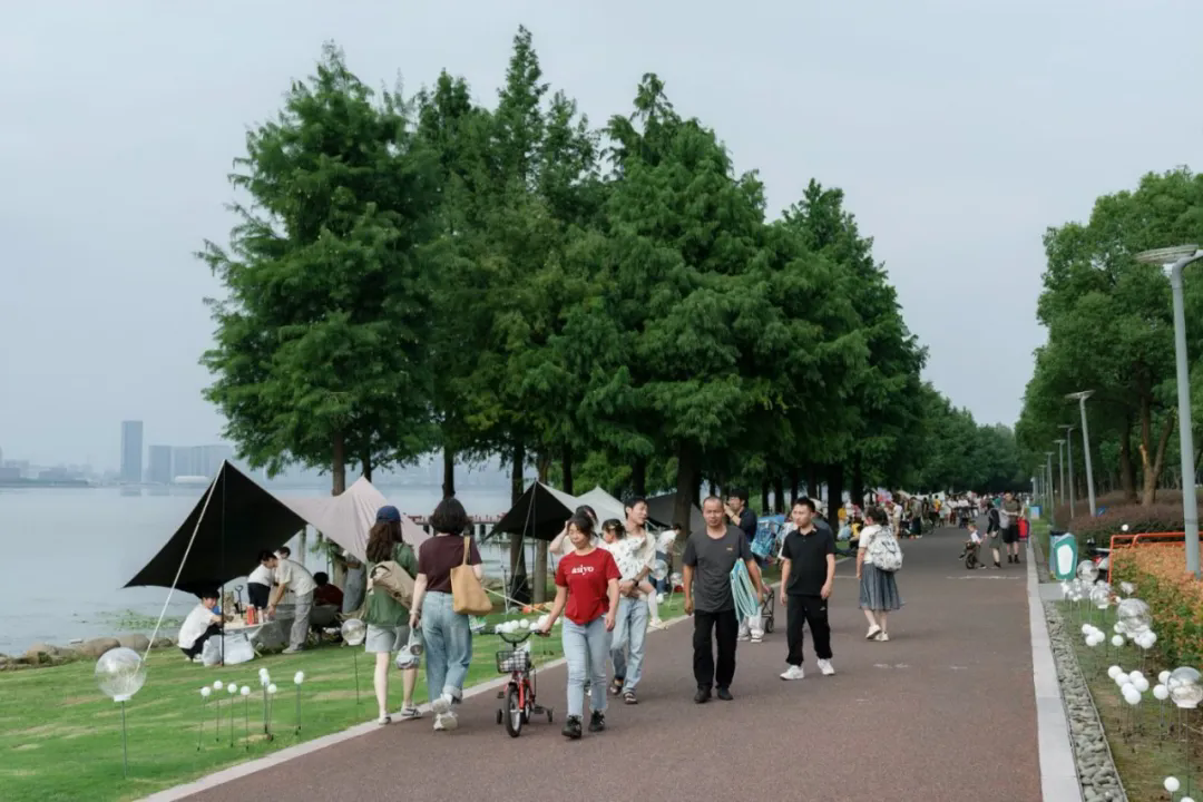 1759563576578394.png 640.webp (41).png